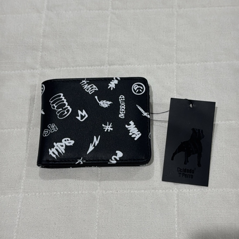 Cuidado Con El Perro Wallet